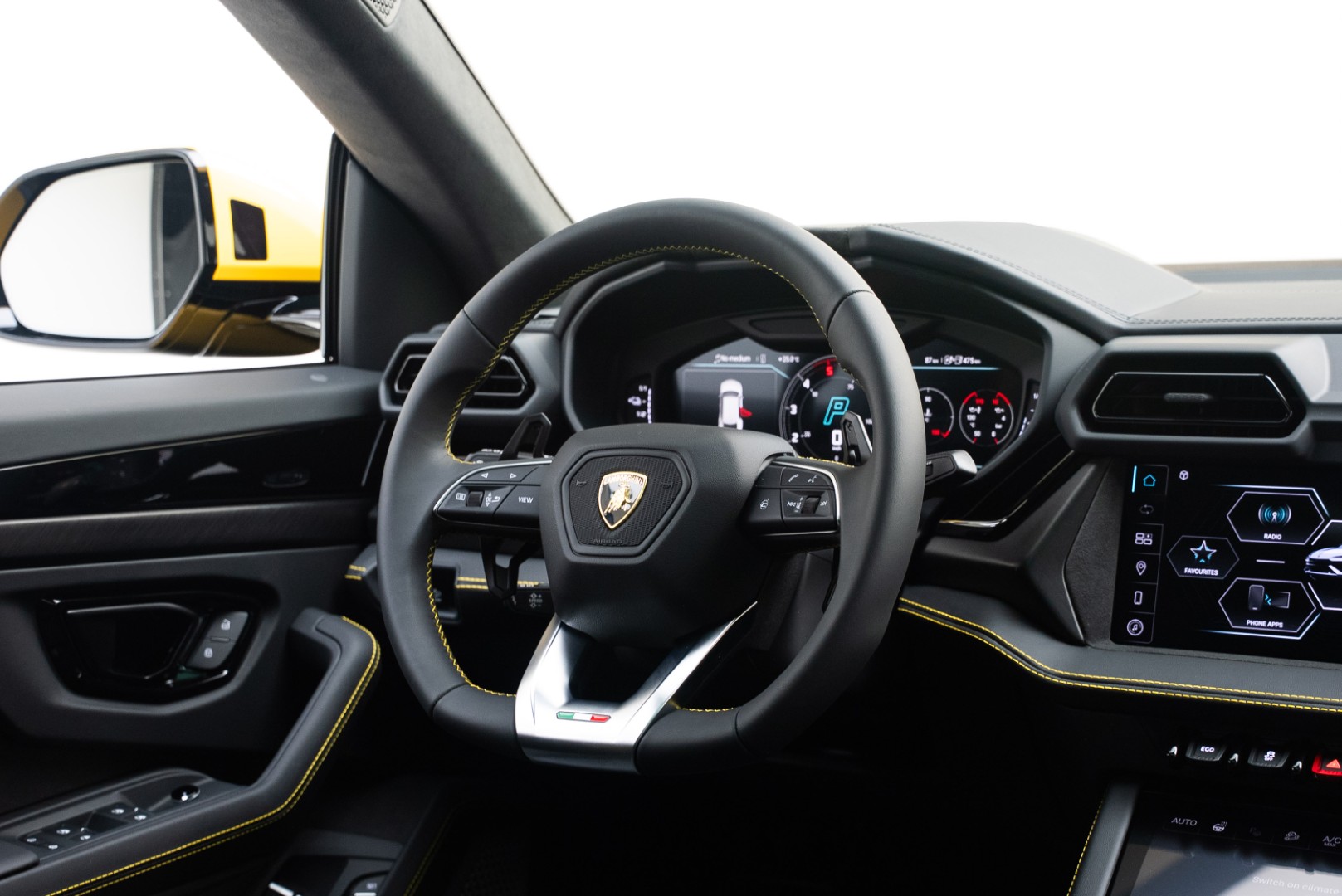 2025 LAMBORGHINI URUS SE | 3D BANG & OLUFSEN | HIGH SPEC